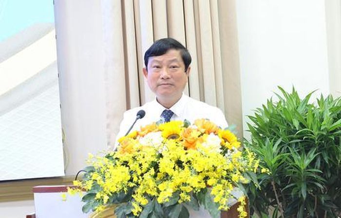 Chủ tịch HĐND TPHCM Võ Văn Minh phát biểu