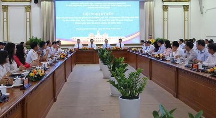 Quang cảnh hội nghị