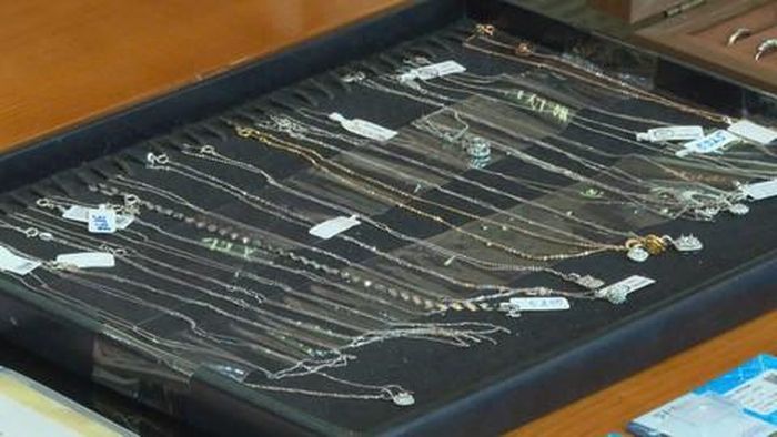Tang vật trong đường dây buôn lậu hơn 28.000 viên kim cương vừa bị lực lượng Công an triệt phá