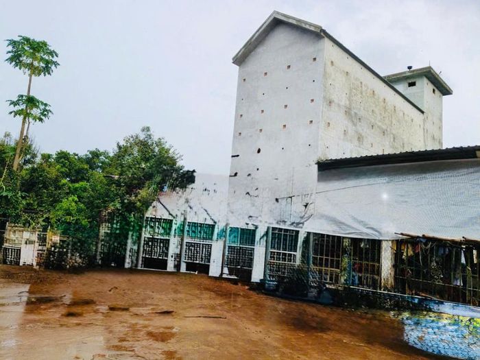 Ngoài việc trồng trọt, ông Cảnh còn đầu tư xây nhà yến hàng năm cho thu nhập hàng trăm triệu đồng