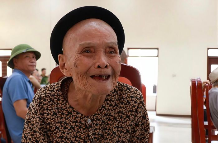Mẹ Việt Nam Anh hùng Nguyễn Thị Mạc có một mong mỏi giản dị: “Chỉ mong tìm thấy hài cốt của con, dù chỉ còn là nắm đất, tôi cũng mãn nguyện”.