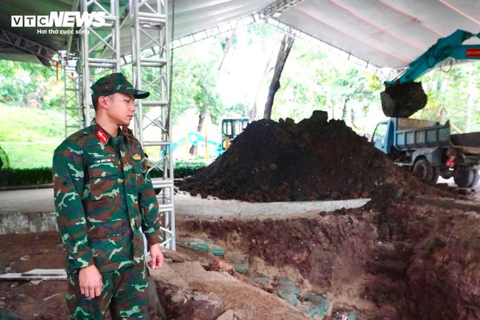 Thời gian tới, lực lượng chức năng tiếp tục tham mưu mở rộng tìm kiếm tại những vị trí nghi có hố chôn tập thể.
