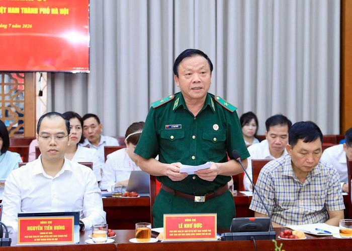 Phó Chủ tịch Ủy ban Mặt trận Tổ quốc Việt Nam thành phố Hà Nội, Chủ tịch Hội Cựu chiến binh thành phố Hà Nội Lê Như Đức phát biểu thảo luận. Ảnh: Quang Thái