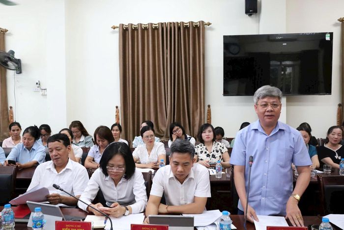 Phó Bí thư Thường trực Đảng ủy xã Kiều Phú Đào Đức Anh phát biểu tại hội nghị. Ảnh: Đức Hùng