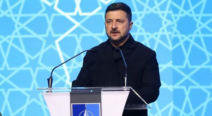 Tông thống Mỹ cho biết quan hệ giữa ông và ông Zelensky đã được cải thiện đáng kể sau những bất đồng trước đây. Đây được xem là tín hiệu tích cực trong bối cảnh hai bên từng nhiều lần có quan điểm trái ngược về cuộc xung đột Nga - Ukraine.