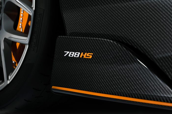  Là biến thể cuối cùng của dòng 720S thuộc dải sản phẩm Supercar, McLaren 788HS sở hữu gói ngoại thất khí động học tối tân nhất, tăng thêm 10% lực ép so với siêu xe 765LT. 