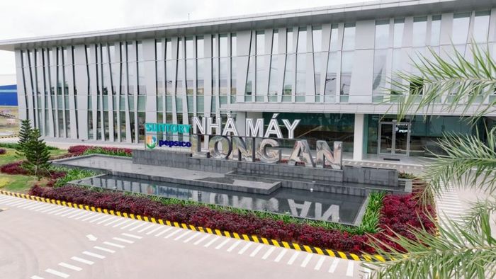 Nhà máy Suntory PepsiCo Việt Nam tại Tây Ninh (tỉnh Long An cũ) có vốn đầu tư 300 triệu USD. Ảnh: SPV.