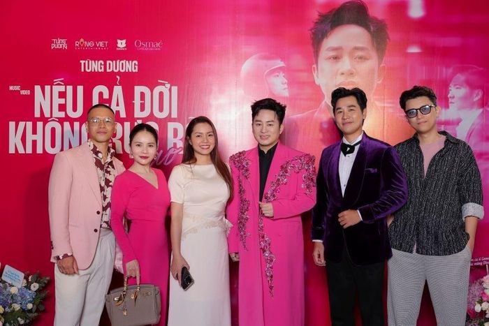 Tùng Dương cho rằng, khi sự "rực rỡ" bắt đầu từ việc không từ bỏ chính mình