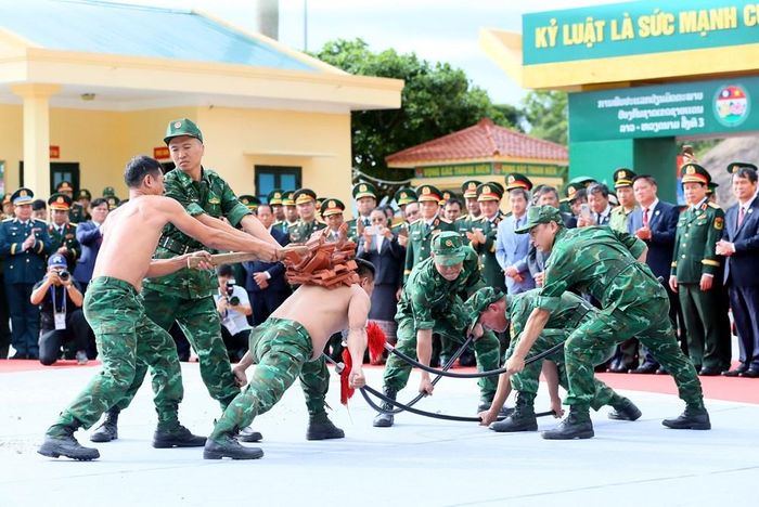 Màn biểu diễn võ thuật của Bộ đội Biên phòng tỉnh Nghệ An