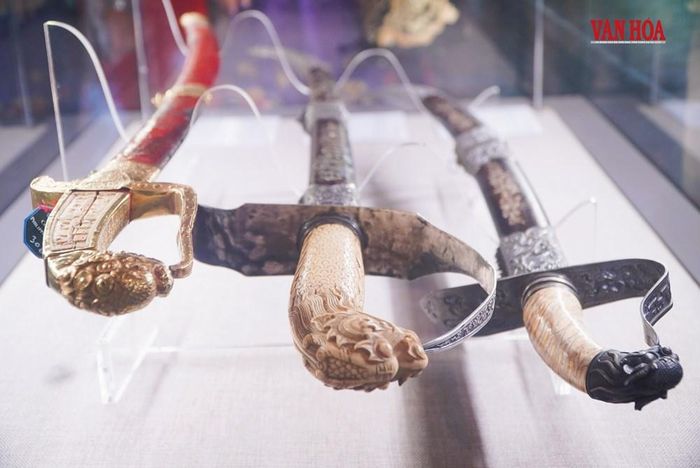Những thanh kiếm niên đại thời Minh Mạng và Khải Định