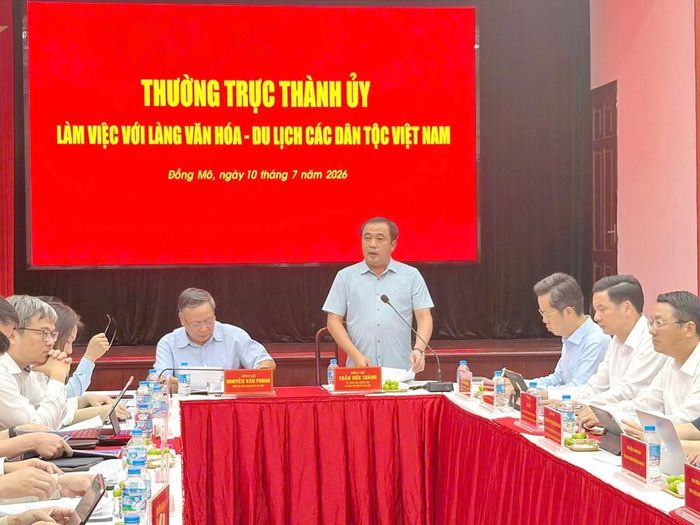 Bí thư Thành ủy Hà Nội Trần Đức Thắng chủ trì buổi làm việc