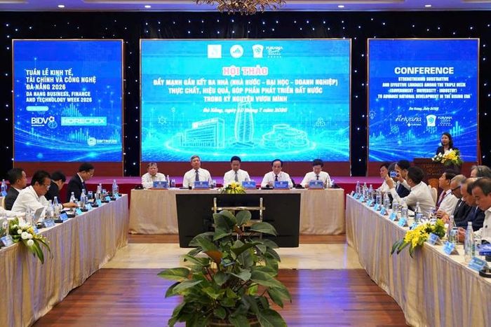 Các đại biểu tham dự hội thảo đẩy mạnh gắn kết ba nhà (Nhà nước - đại học - doanh nghiệp) thực chất, hiệu quả - Ảnh: VGP/NA