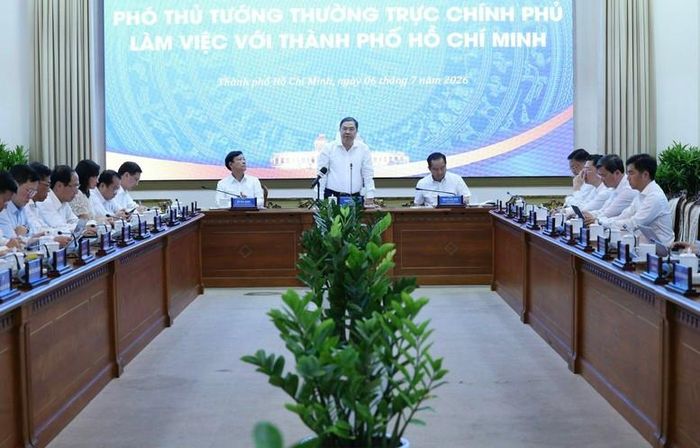 Phó Thủ tướng Thường trực Chính phủ Phạm Gia Túc làm việc với TPHCM - Ảnh: VGP/Phương Nguyên.