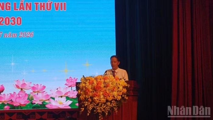 Chủ tịch Hội Nhà báo tỉnh Cao Bằng phát biểu ý kiến tại Đại hội.
