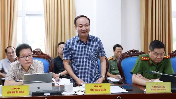 Đại diện phía cơ quan quản lý Nhà nước tỉnh Lai Châu tham gia ý kiến tại buổi họp.
