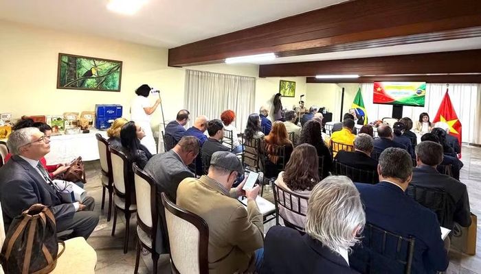 Quang cảnh buổi tọa đàm. (Ảnh: Đại sứ quán Việt Nam tại Brazil cung cấp)