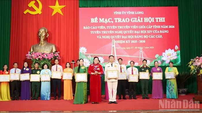 Đội ngũ báo cáo viên, tuyên truyền viên tuyên truyền Nghị quyết Đại hội XIV của Đảng và nghị quyết Đại hội Đảng bộ các cấp, nhiệm kỳ 2025-2030.