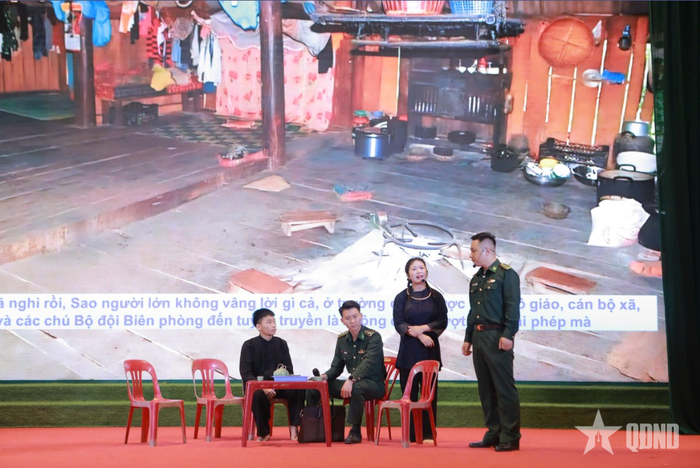 Một tiểu phẩm tuyên truyền, phổ biến pháp luật bằng tiếng Tày, tạo sức lan tỏa trong cộng đồng các dân tộc khu vực biên giới.