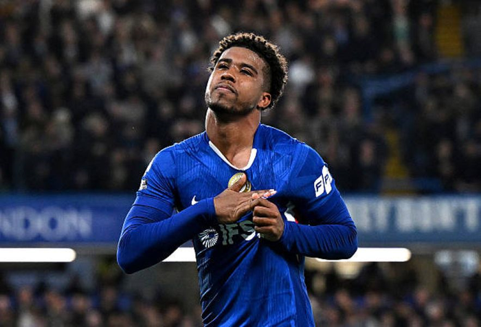 MU chiêu mộ thành công tiền vệ Santos. Ảnh: Getty 