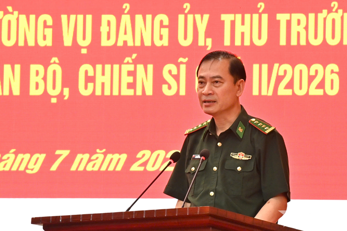  Đại tá Nguyễn Văn Hưng, Bí thư Đảng ủy, Chính ủy Ban chỉ huy Bộ đội Biên phòng tỉnh Lai Châu chủ trì hội nghị. 