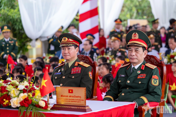  Đại tướng Phan Văn Giang và Đại tướng Khamliang Outhakaysone tại Lễ khởi công Trường mầm non Thanh Hà. 