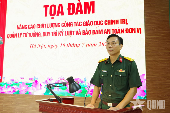 Đại tá Nguyễn Văn Thơ phát biểu tại buổi tọa đàm.