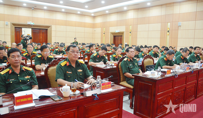 Các đại biểu dự hội nghị.