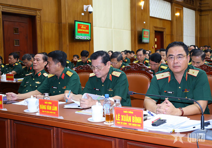 Các đại biểu dự hội nghị.