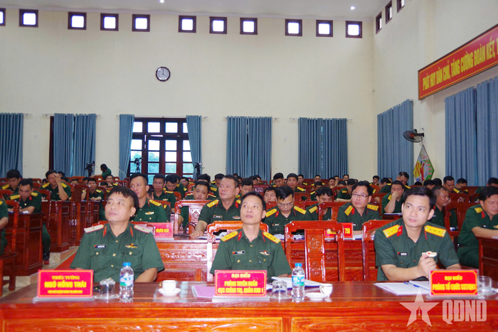 Các đại biểu tham dự hội nghị. 