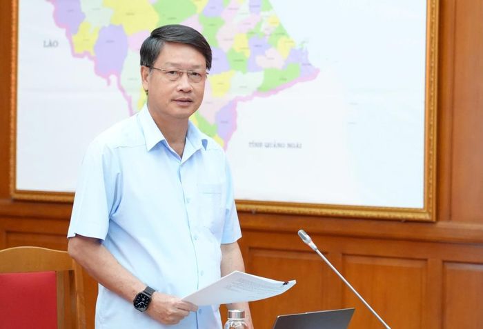 Phó Bí thư Thành ủy Ngô Xuân Thắng phát biểu tại phiên họp