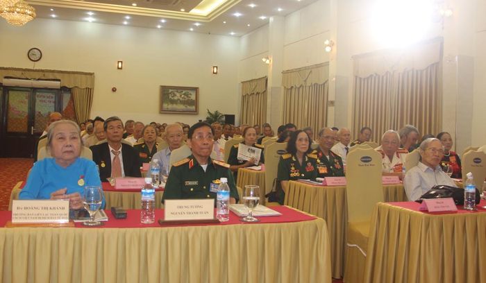 Các đại biểu dự đại hội.