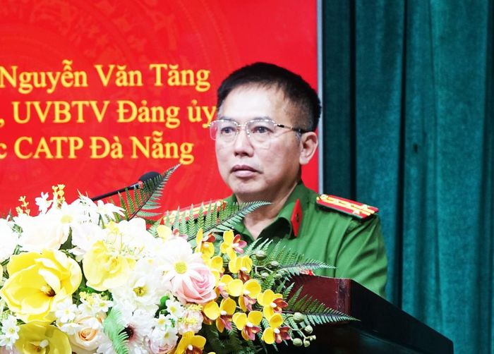Đại tá Nguyễn Văn Tăng phát biểu chỉ đạo Hội nghị.