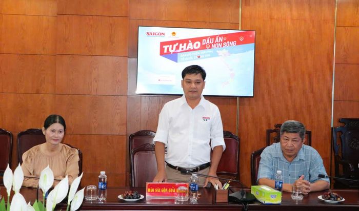  Nhà báo Phạm Minh Tuấn Vũ phát biểu tại chương trình 