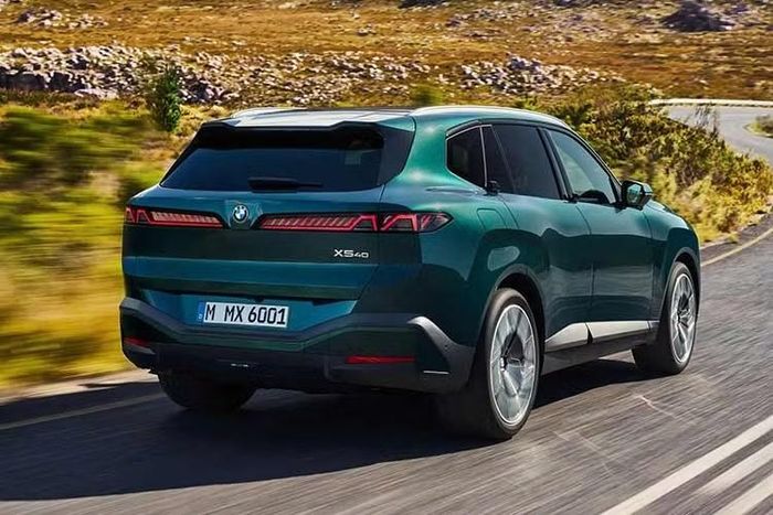 Trong khi BMW đã xác nhận X4 sẽ không có thế hệ kế tiếp do sự thay đổi của thị trường và được thay thế gián tiếp bằng X2, tương lai của X6 hiện vẫn chưa được hãng công bố.