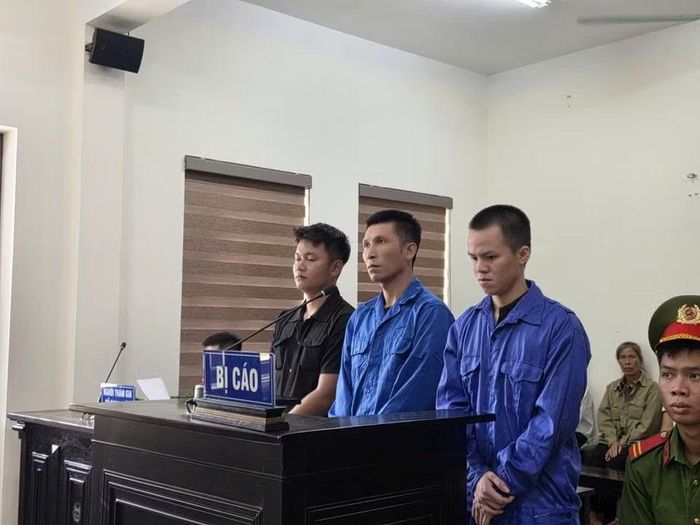 Các bị cáo tại phiên tòa. Ảnh: Bùi Lâm