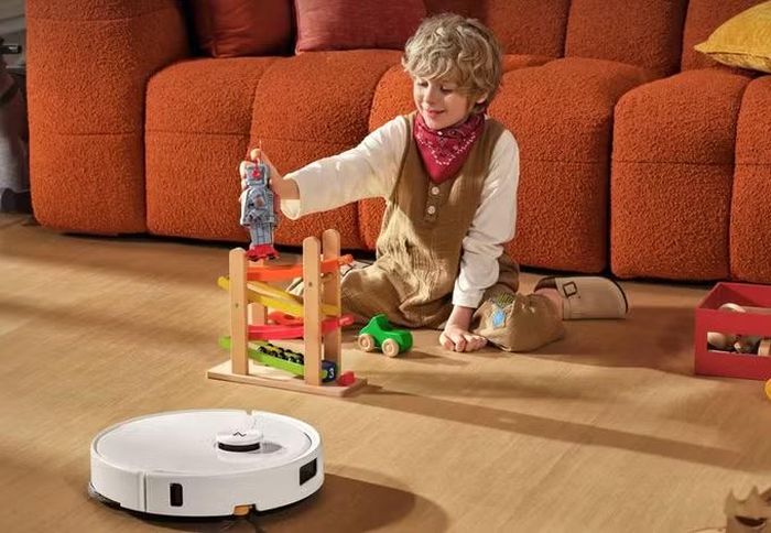 Với Qrevo 2 Pro, Roborock cho thấy khoảng cách giữa robot hút bụi tầm trung và flagship đang dần được thu hẹp khi những công nghệ tự động hóa hiện đại ngày càng trở nên phổ biến, mở ra xu hướng mới cho thị trường, nơi giá trị của sản phẩm không chỉ được quyết định bởi bảng thông số mà còn nằm ở khả năng mang lại trải nghiệm sử dụng tiện lợi, thông minh và tiết kiệm thời gian cho người dùng.