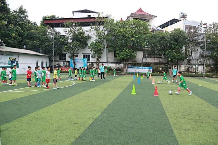 Mùa hè sôi động của học sinh được tạo nên từ các hoạt động thể thao.