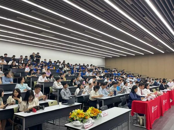 Hội thảo thu hút sự tham gia của các nhà khoa học, chuyên gia, giảng viên, sinh viên. Ảnh: Hà An.