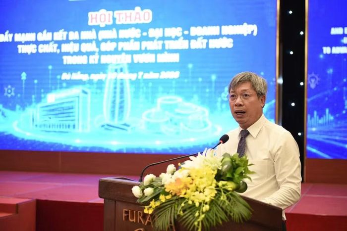 Ông Hồ Quang Bửu, Phó Chủ tịch UBND TP Đà Nẵng phát biểu khai mạc Hội thảo.