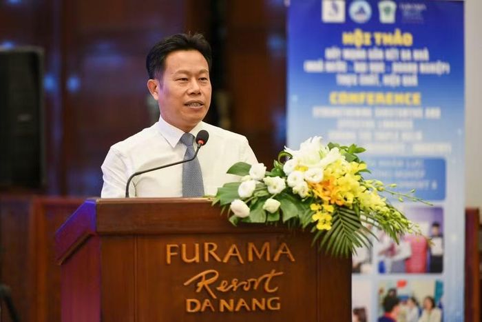 Thứ trưởng Bộ GD&ĐT Lê Quân phát biểu tại Hội thảo.