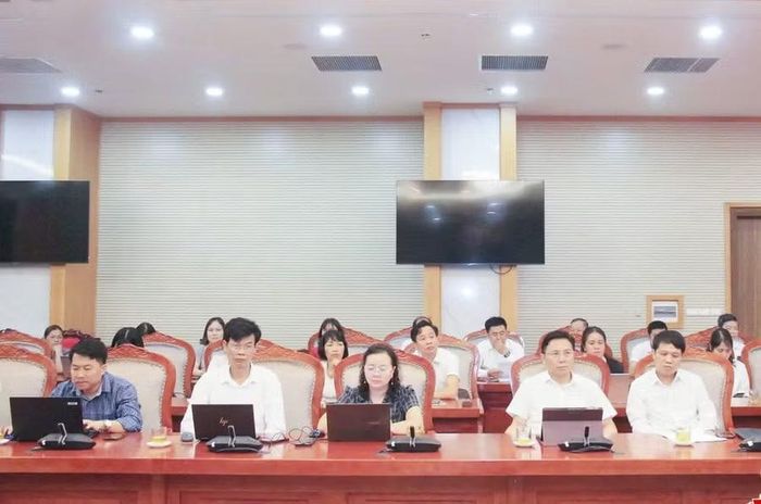 Các đại biểu tham dự hội nghị.