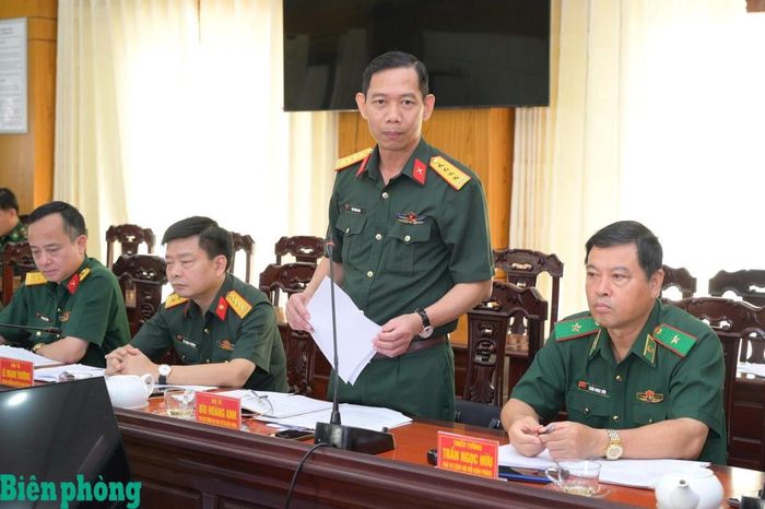 Thiếu tướng Trần Ngọc Hữu, Phó Tư lệnh Bộ đội Biên phòng dự buổi làm việc. Ảnh: Phương Nhật