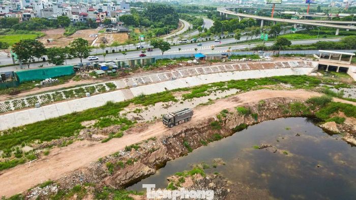 Sau gần một năm thi công, dự án đã hoàn thành khoảng 50% khối lượng, riêng hạng mục đào hồ đạt khoảng 60%.