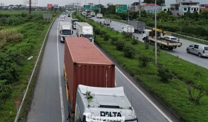 Theo Ban QLDA 2 tuyến đường đang quá tải và thường xuyên ùn tắc.