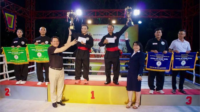 Ban Tổ chức trao giải toàn đoàn cho các võ đường, câu lạc bộ đạt thành tích cao ở 2 nội dung quyền thuật và đối kháng.