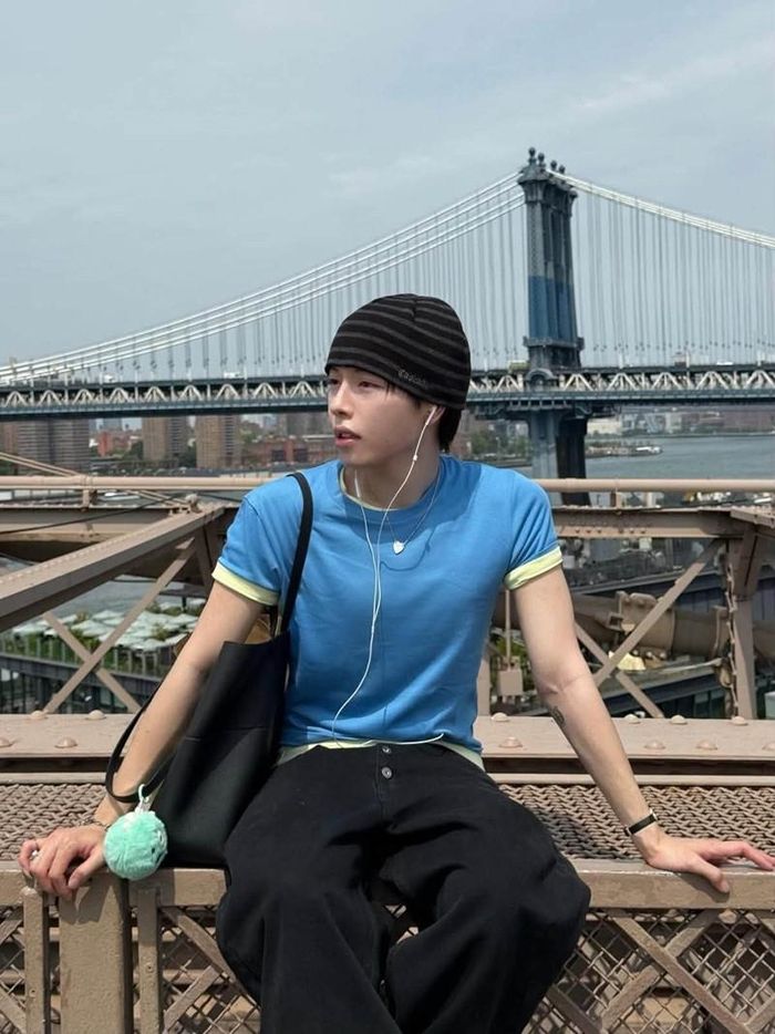 Ca sĩ Đức Phúc khoe loạt khoảnh khắc thú vị trong chuyến ghé thăm New York.