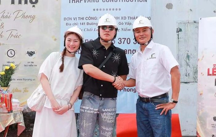 Diễn viên Thanh Trúc và Châu Khải Phong hạnh phúc thông báo khởi công xây nhà mới, háo hức chuẩn bị tổ ấm riêng sau 1 năm chào đón con gái đầu lòng.