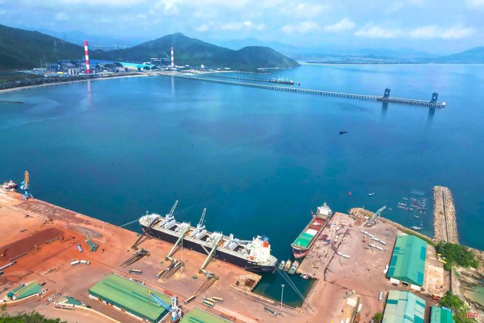 Khu kinh tế Vũng Áng đóng vai trò là hạt nhân trong phát triển kinh tế của tỉnh. Ảnh: Trần Vũ.
