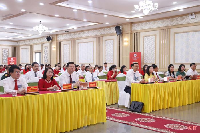 Đại biểu tham dự đại hội.