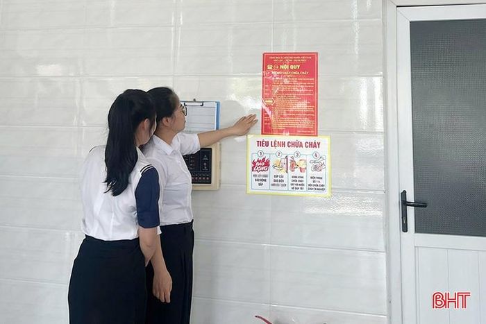 Bảng tiêu lệnh chữa cháy, nội quy phòng cháy chữa cháy giúp người sử dụng có thể nắm bắt những hành động cơ bản cần thực hiện khi hỏa hoạn xảy ra.